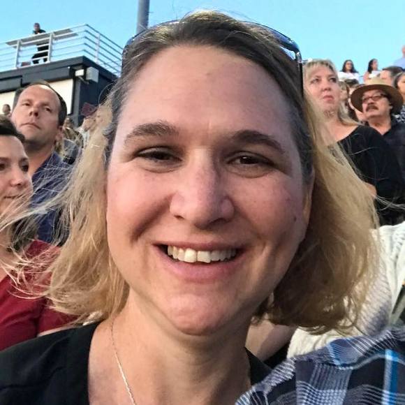 Meet your Posher, Amanda - Picture 1 of 1